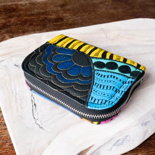 kolorowy średni portfel damski z eko skóry unikatowy portfel damski na zamek ręcznie malowany kolorowy patchworkowy portfel na karty prezent dla kobiety prezent dla niej