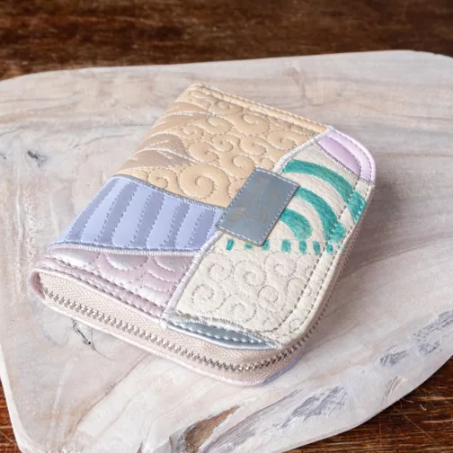 pastelowy średni portfel damski z eko skóry unikatowy portfel damski na zamek ręcznie malowany kolorowy patchworkowy portfel na karty prezent dla kobiety prezent dla niej